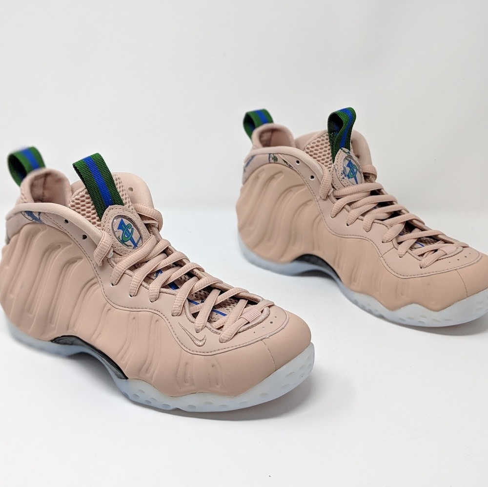 COPY - Nike Women's Air Foamposite One NEW Partic…